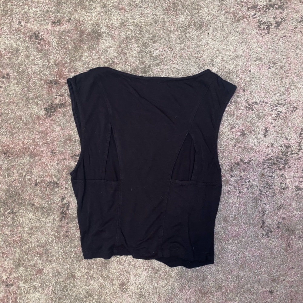 Black crop top